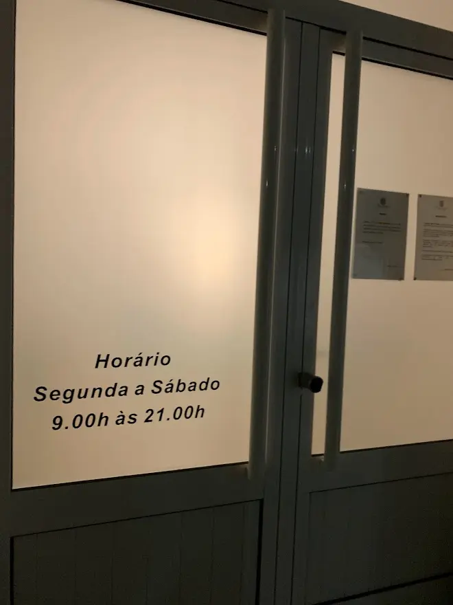 Porta exterior clinica santa susana